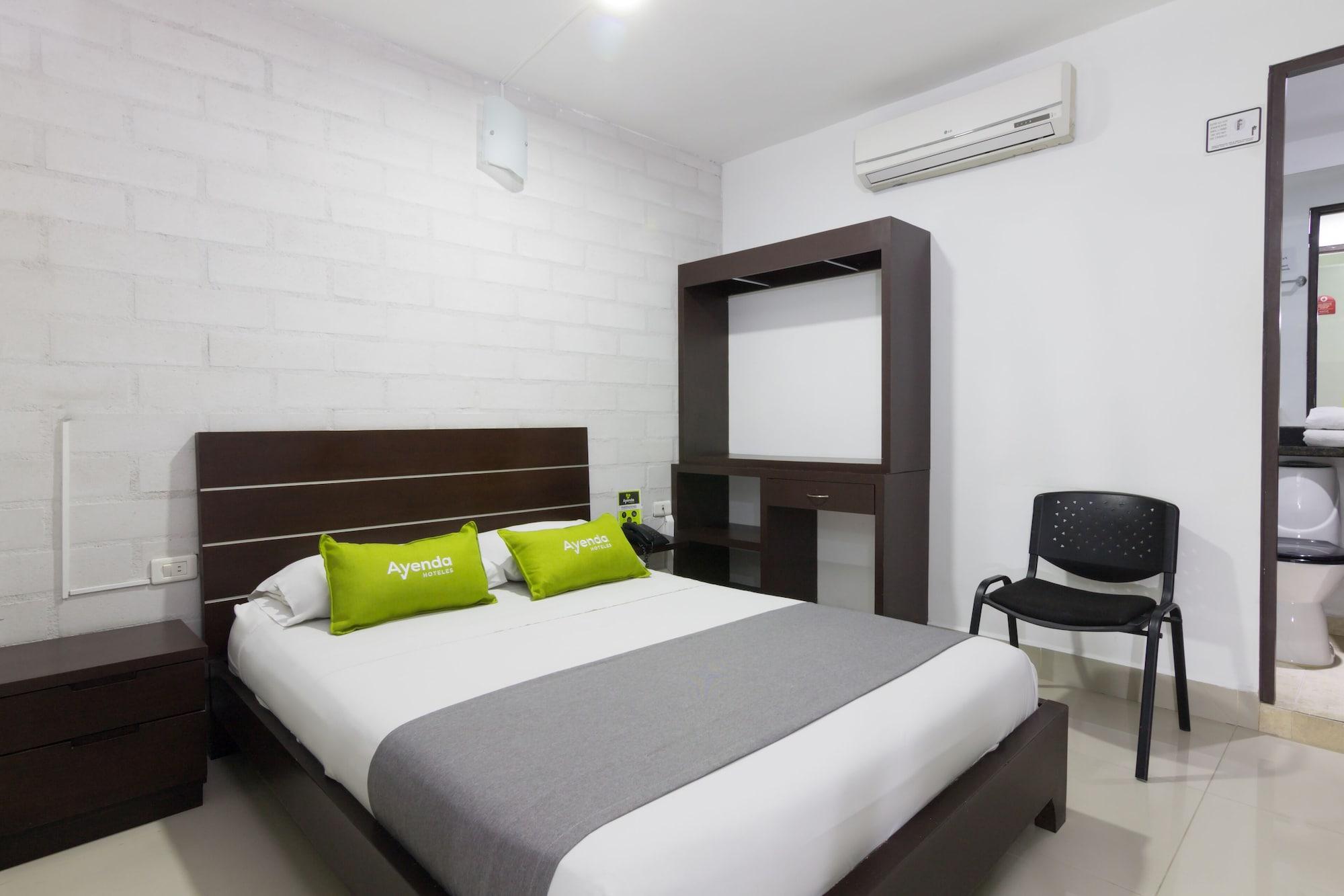 Ayenda 1254 Mi Colombia Hotel Меделин Екстериор снимка