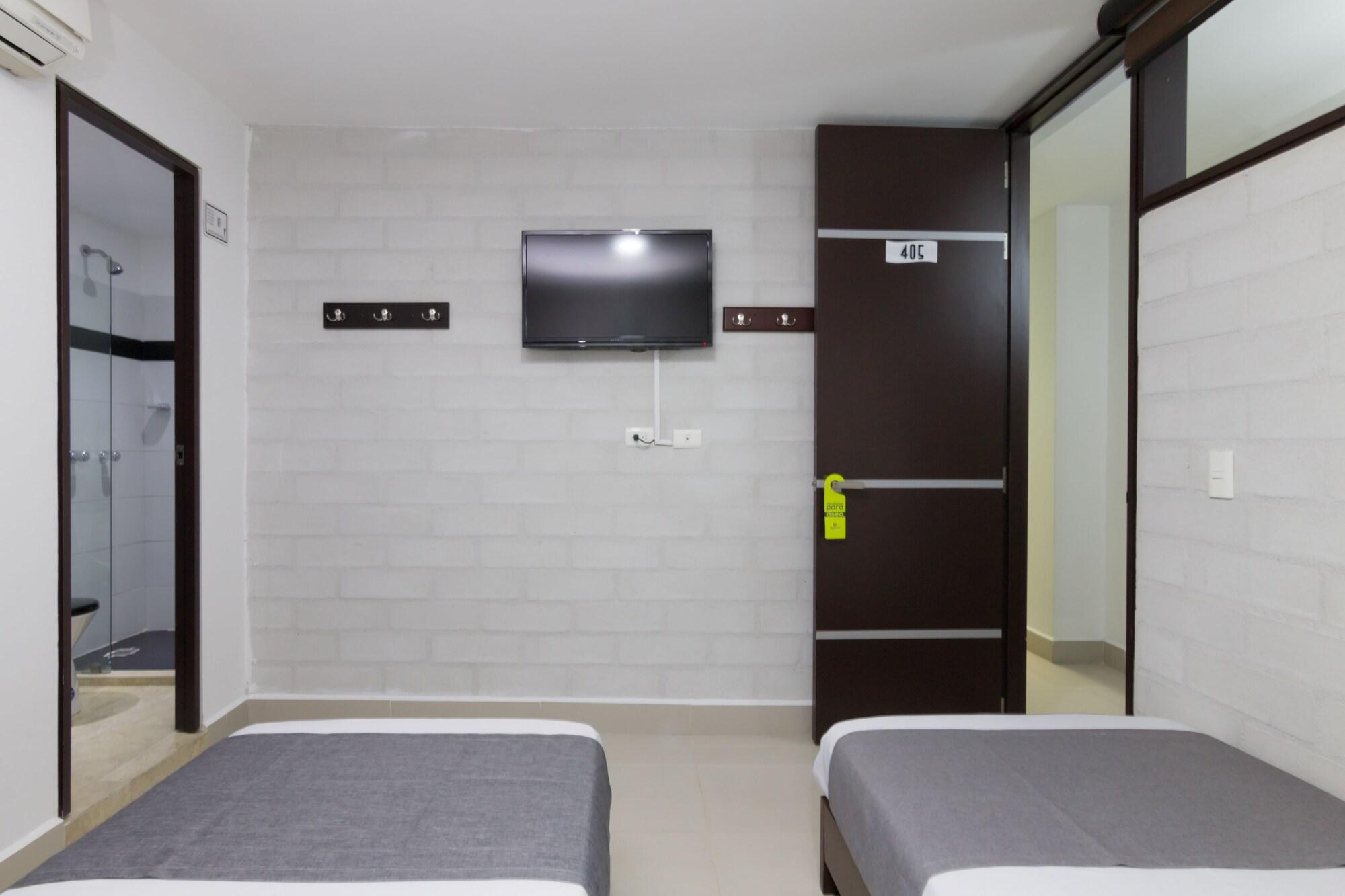 Ayenda 1254 Mi Colombia Hotel Меделин Екстериор снимка