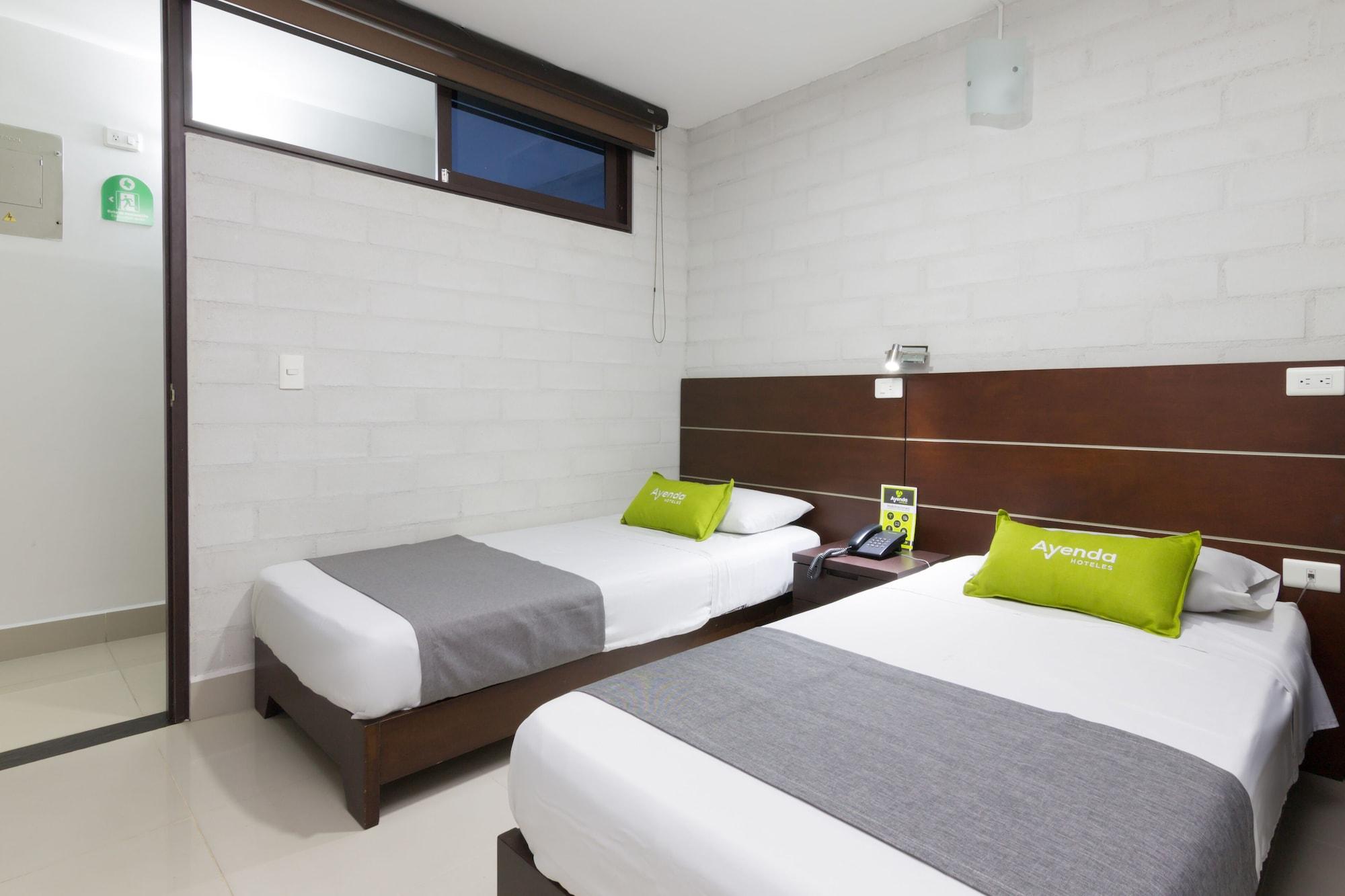 Ayenda 1254 Mi Colombia Hotel Меделин Екстериор снимка