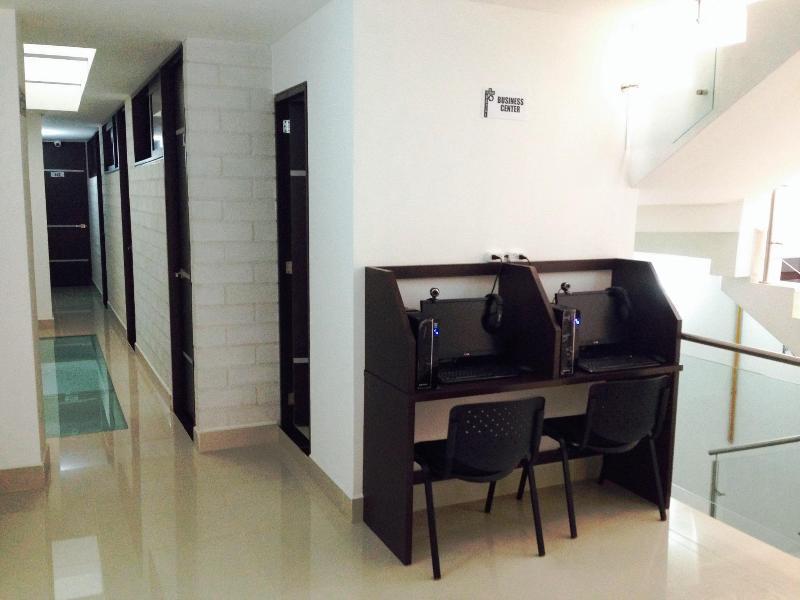 Ayenda 1254 Mi Colombia Hotel Меделин Екстериор снимка