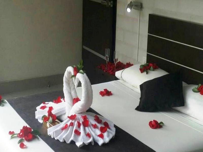 Ayenda 1254 Mi Colombia Hotel Меделин Екстериор снимка