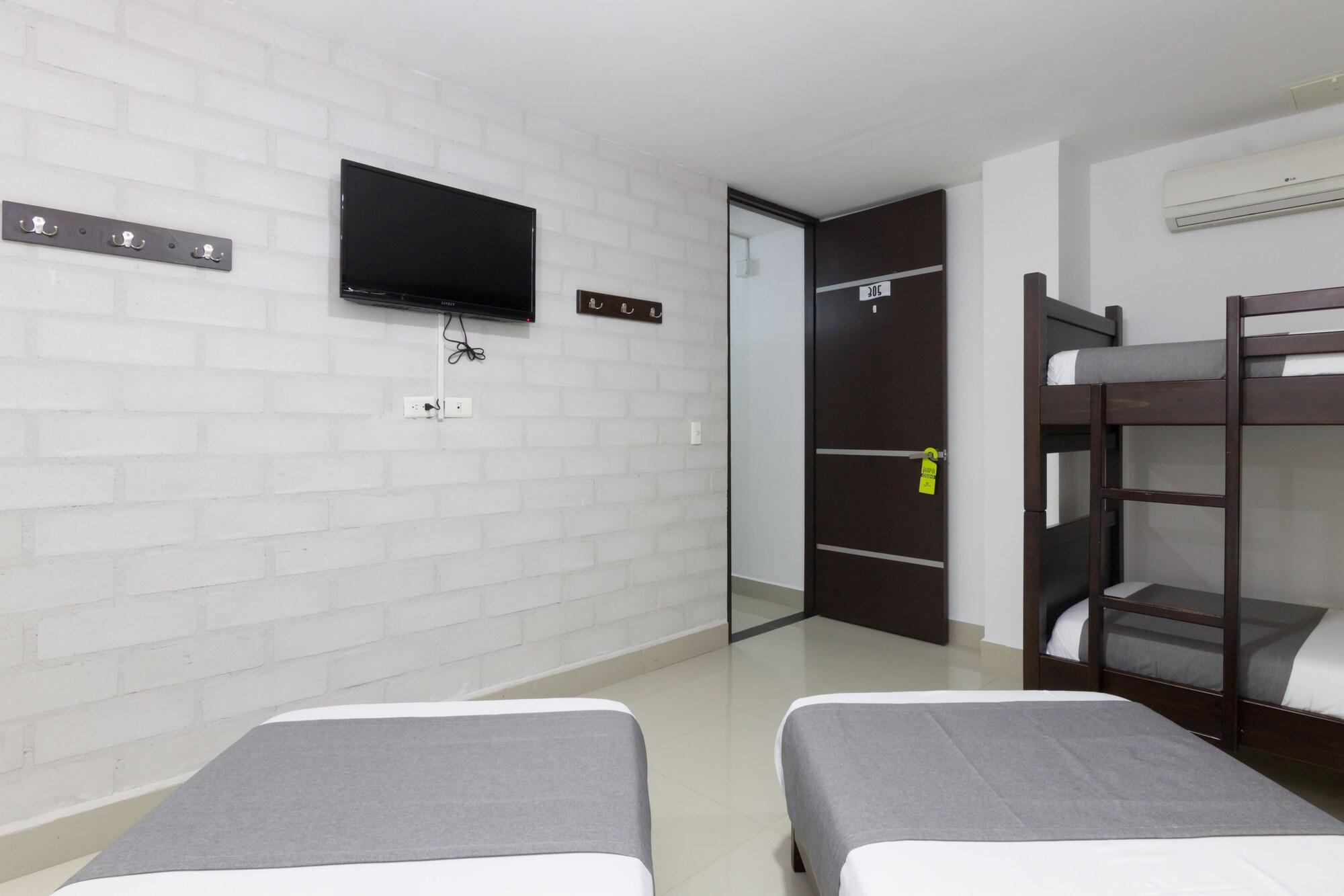 Ayenda 1254 Mi Colombia Hotel Меделин Екстериор снимка