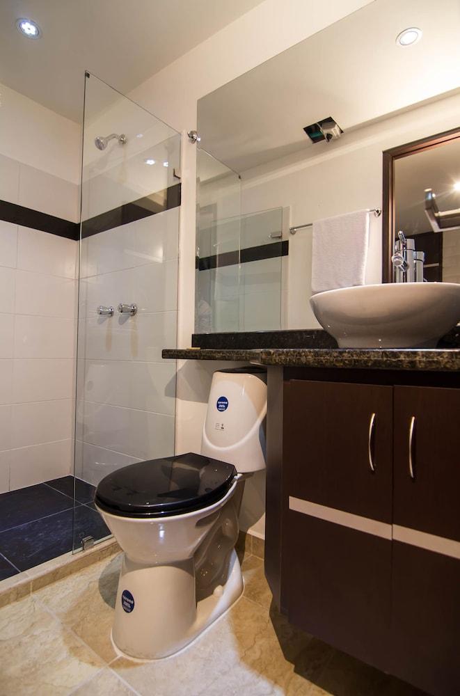 Ayenda 1254 Mi Colombia Hotel Меделин Екстериор снимка