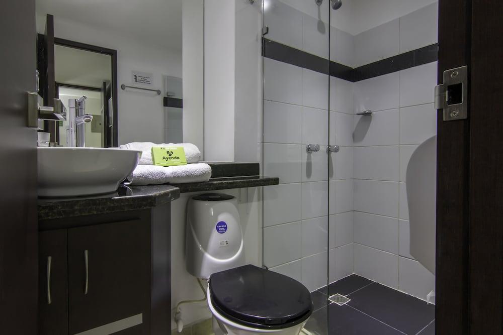 Ayenda 1254 Mi Colombia Hotel Меделин Екстериор снимка