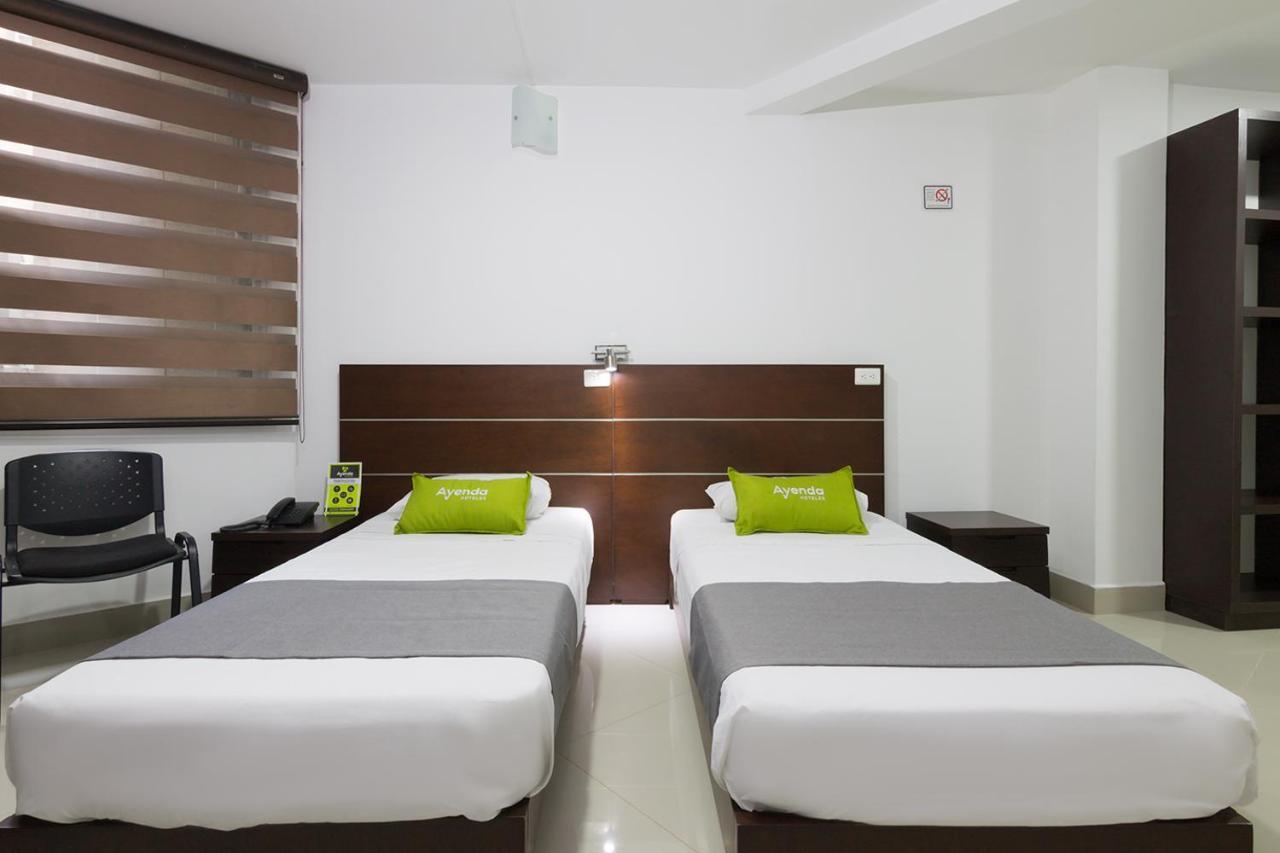 Ayenda 1254 Mi Colombia Hotel Меделин Екстериор снимка